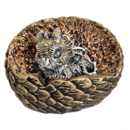Копилка Дракон в яйце (золото+серебро) L11,5W10H10 716392/SK234 Копилка Дракон в яйце (золото+серебро) L11,5W10H10 716392/SK234
